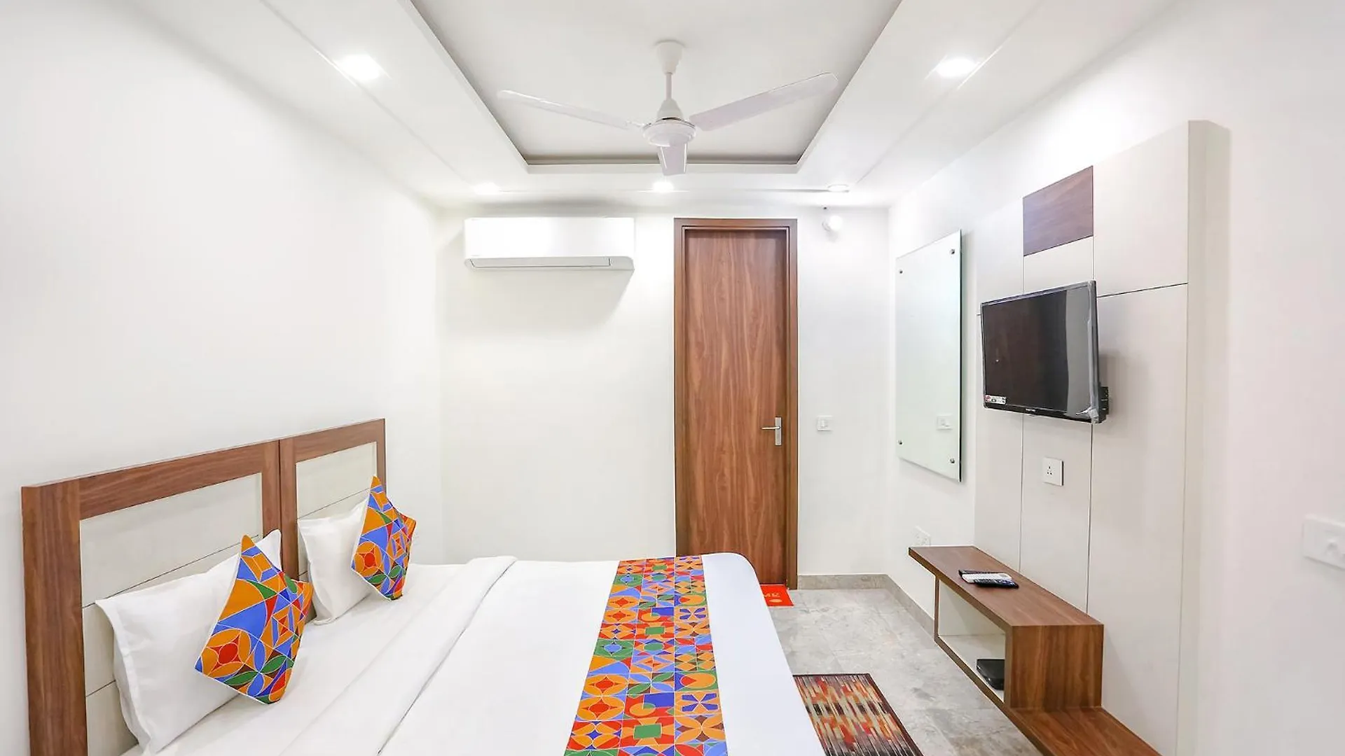 Fabhotel Aerosky Delhi  Hotel